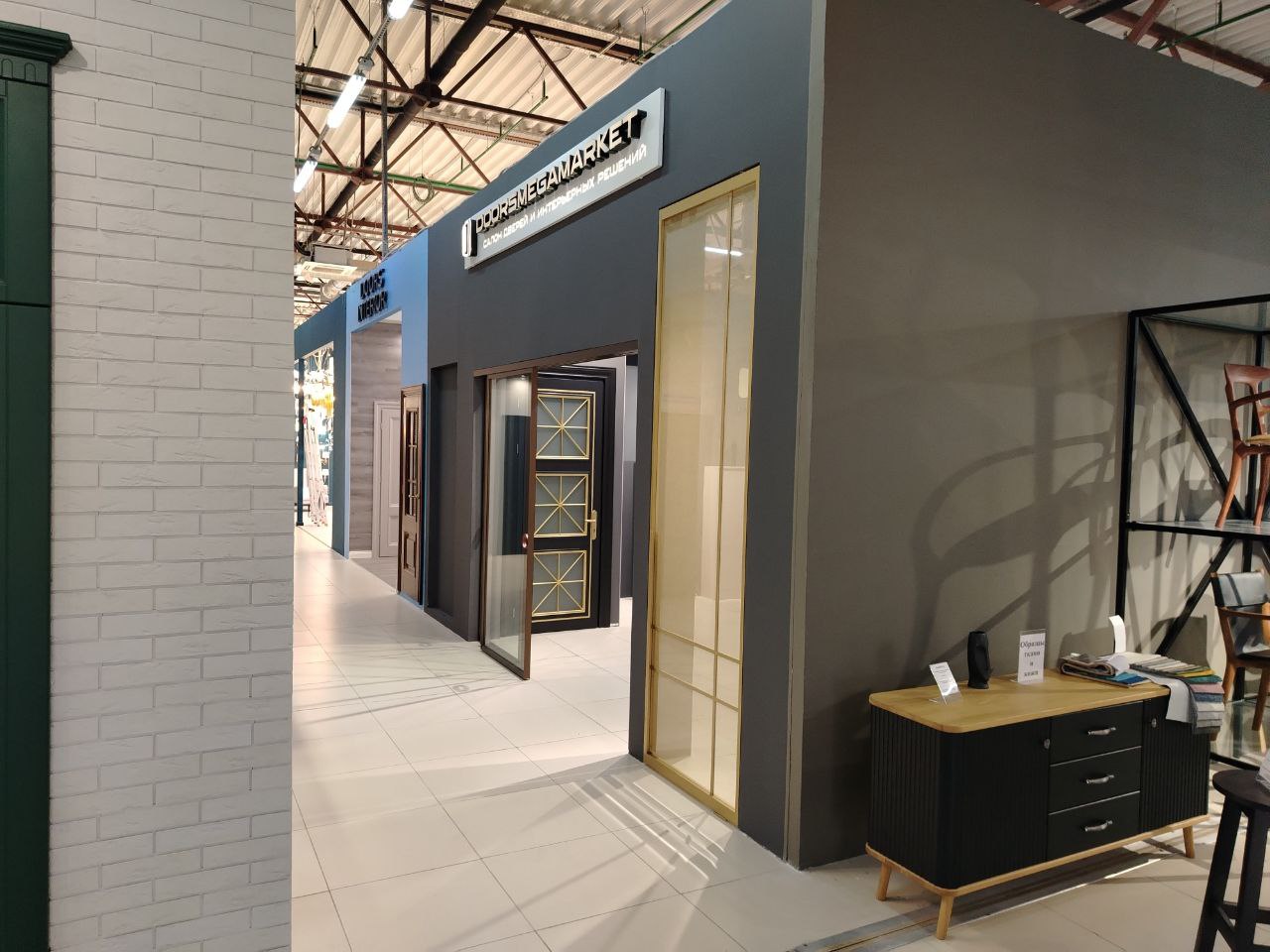 Салон дверей - фото 1